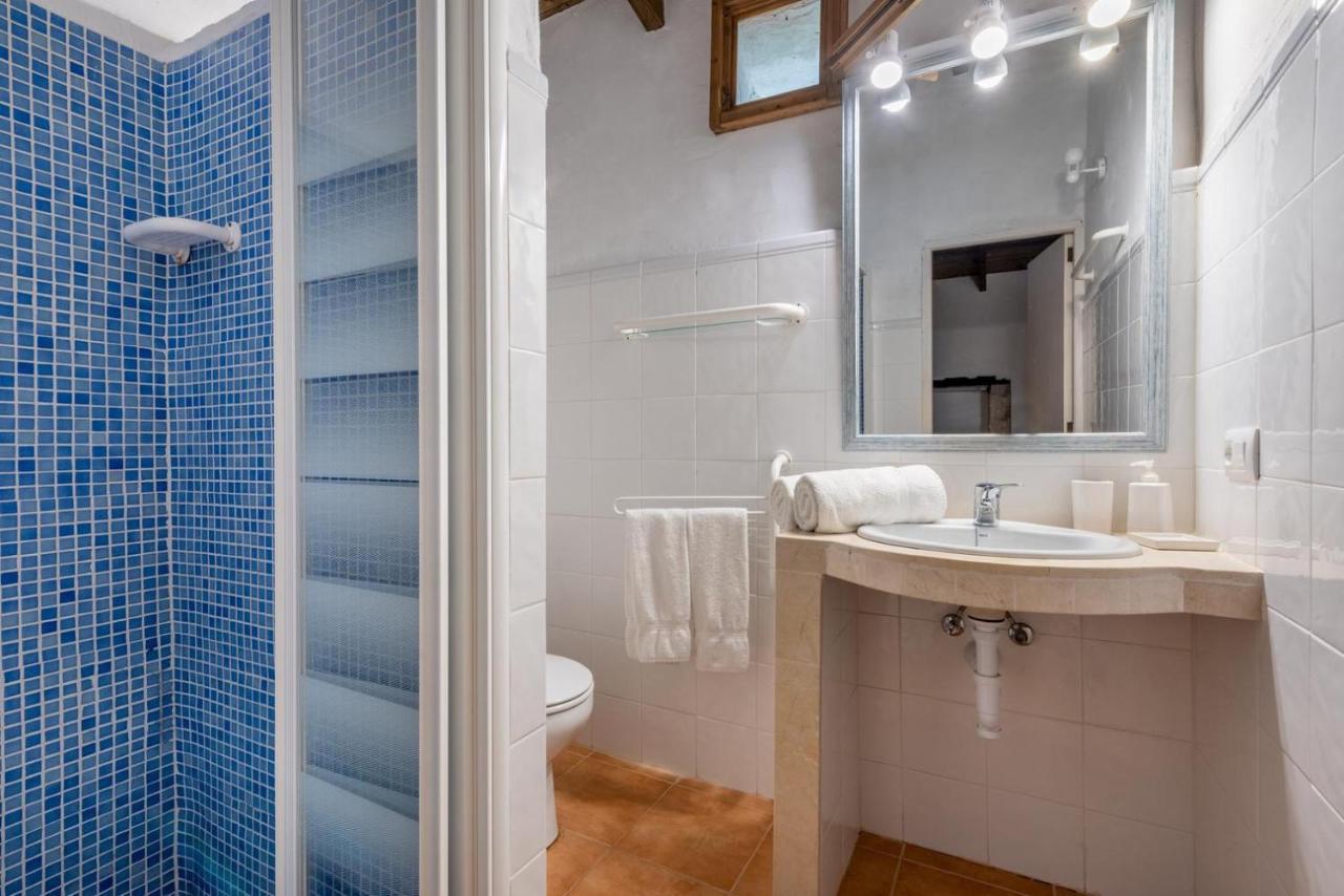 Son Vivot Country house